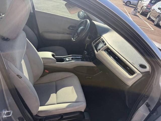 Photo of 2018 Silver Honda HR-V