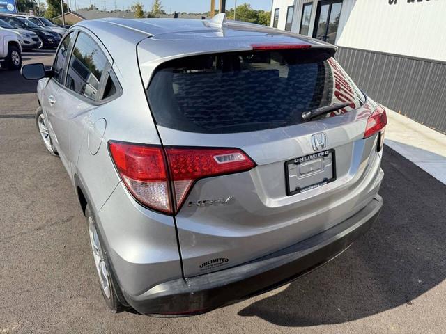 Photo of 2018 Silver Honda HR-V