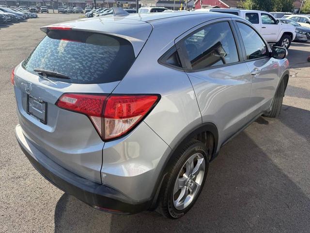 Photo of 2018 Silver Honda HR-V