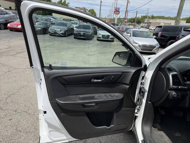Photo of 2016 White GMC Acadia