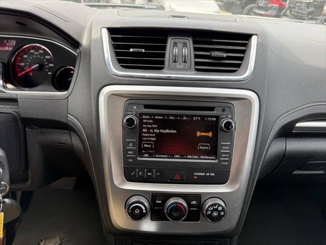 Photo of 2016 White GMC Acadia