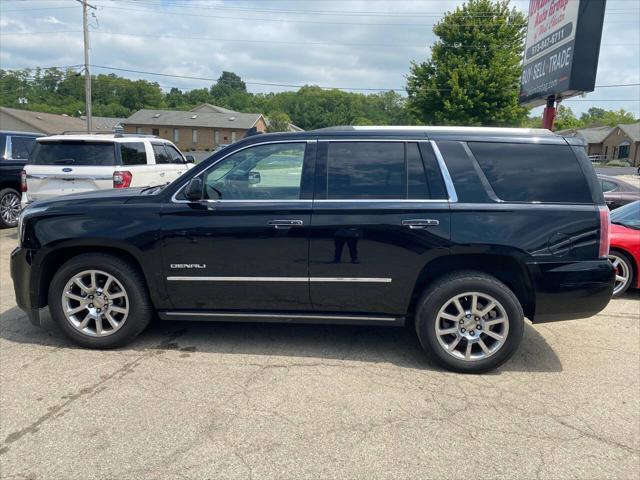 Photo of 2015 Black GMC Yukon