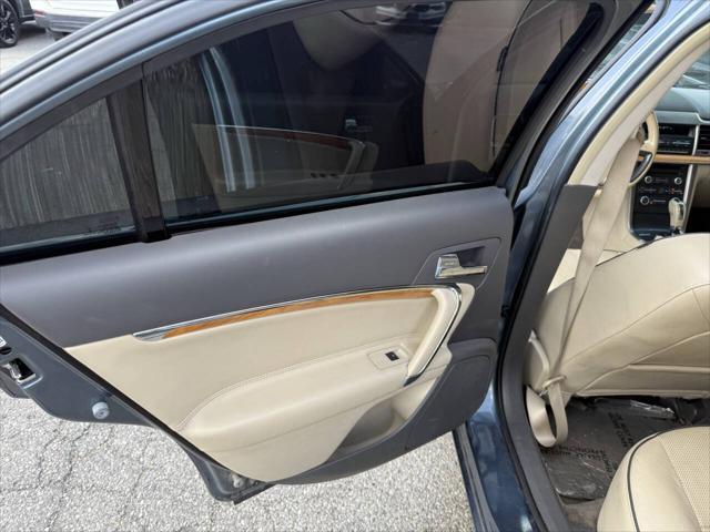 Photo of 2012 Black Lincoln MKZ Hybrid