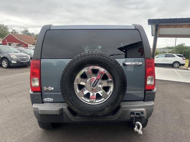Photo of 2006 Blue Hummer H3