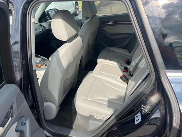 Photo of 2015 Gray Audi Q5