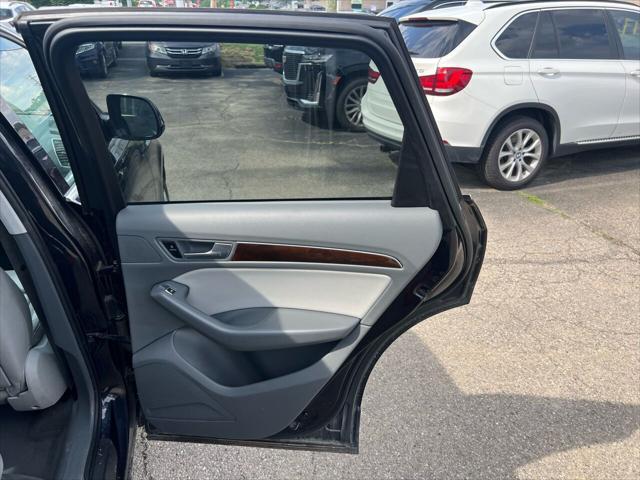 Photo of 2015 Gray Audi Q5