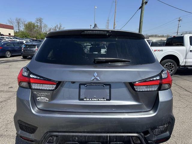 Photo of 2020 Gray Mitsubishi Outlander Sport