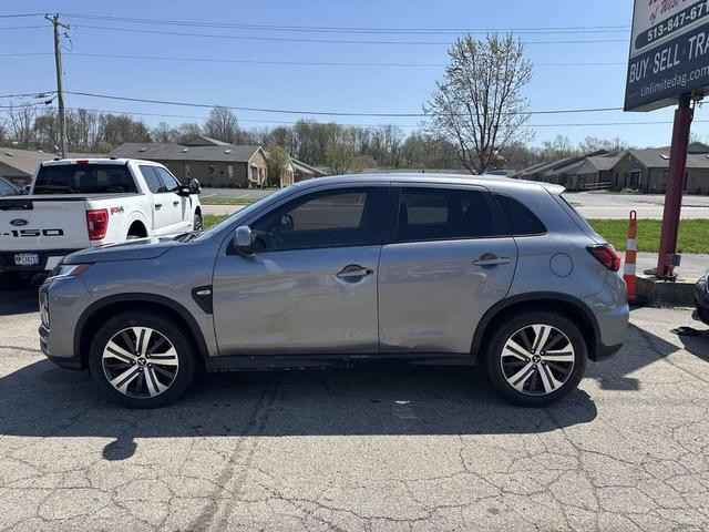 Photo of 2020 Gray Mitsubishi Outlander Sport