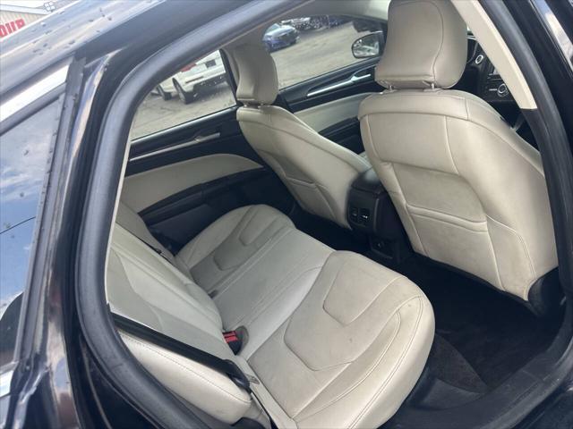 Photo of 2018 Black Ford Fusion