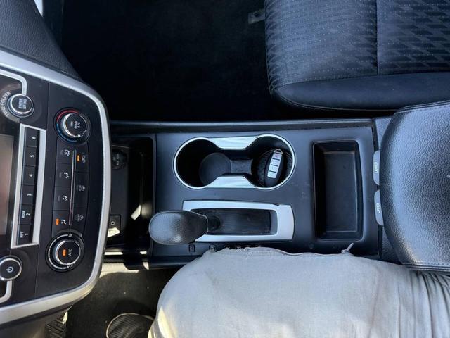Photo of 2017 Black Nissan Altima