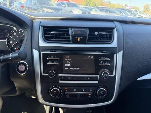 Photo of 2017 Black Nissan Altima