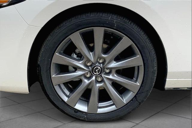 Photo of 2025 Snowflake White Pearl Mica Mazda Mazda3