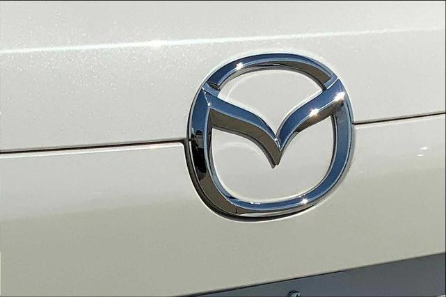 Photo of 2018 Snowflake White Pearl Mica Mazda CX-5