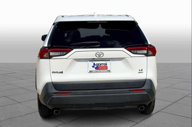 Photo of 2022 White Toyota RAV4