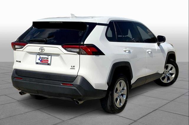 Photo of 2022 White Toyota RAV4