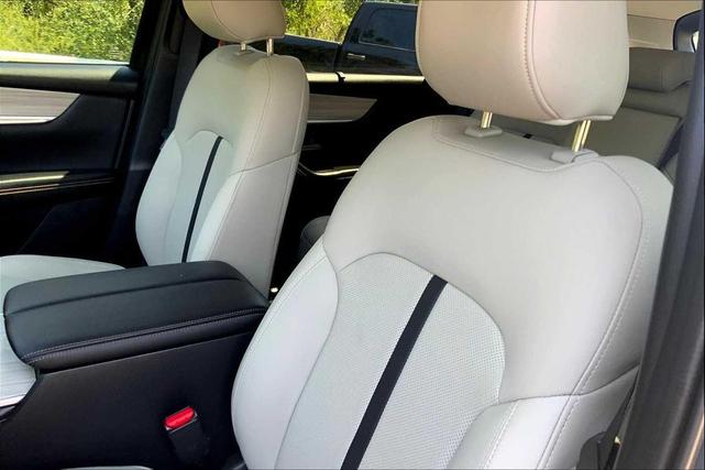 Photo of 2025 Polymetal Gray Metallic Mazda CX-70 PHEV