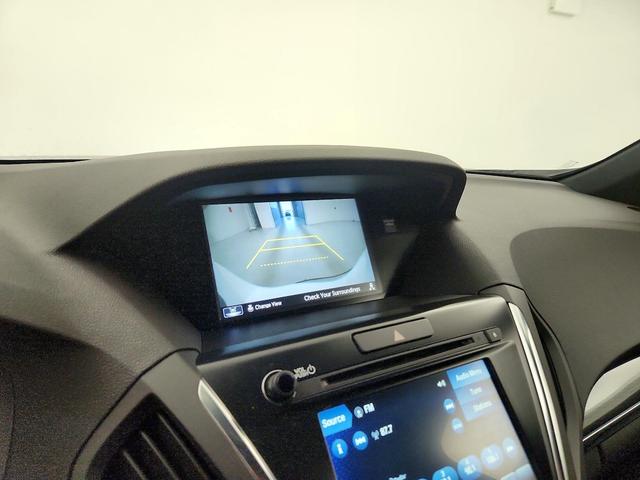 Photo of 2019 White Acura MDX