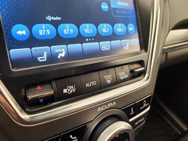 Photo of 2019 White Acura MDX
