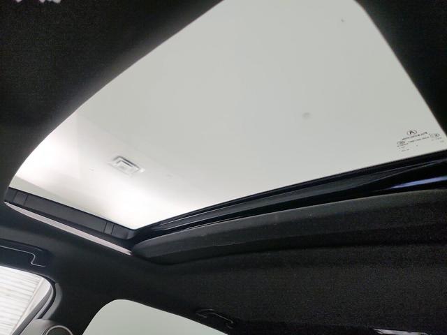 Photo of 2019 White Acura MDX
