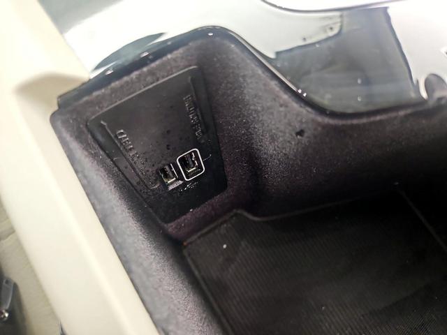 Photo of 2021 White Volvo S60