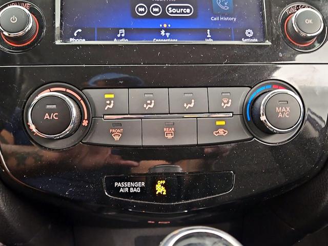 Photo of 2020 Silver Nissan Rogue