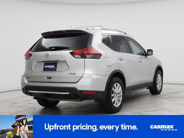 Photo of 2020 Silver Nissan Rogue