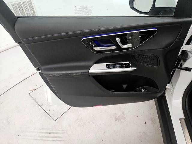 Photo of 2023 White Mercedes-Benz GLC 300