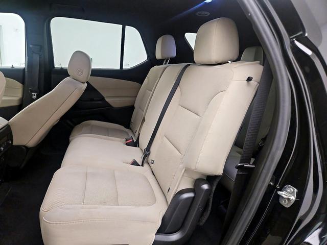 Photo of 2022 Black Chevrolet Traverse
