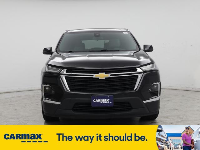 Photo of 2022 Black Chevrolet Traverse