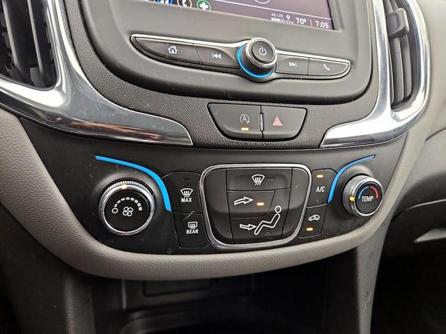 Photo of 2022 Blue Chevrolet Equinox