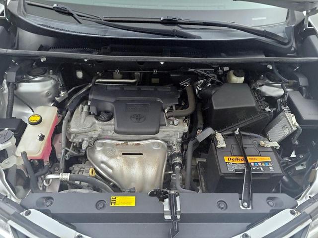Photo of 2014 Silver Toyota RAV4