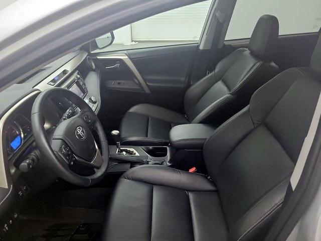 Photo of 2014 Silver Toyota RAV4