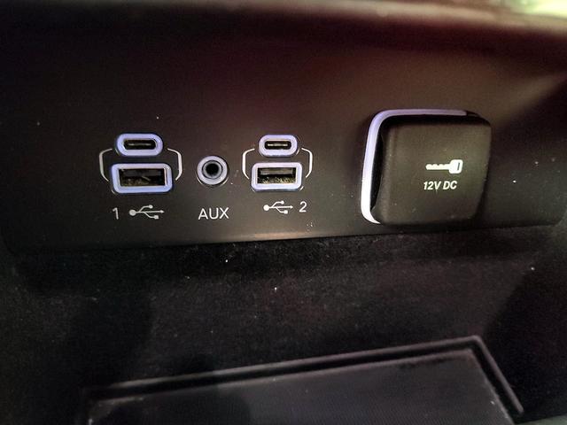 Photo of 2021 Black Jeep Grand Cherokee L