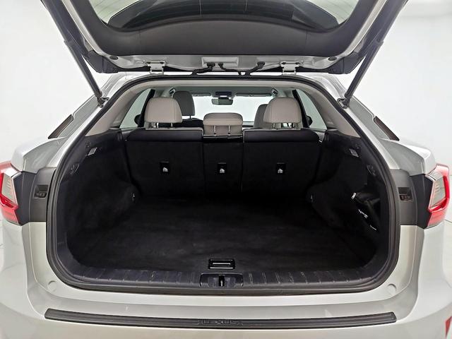 Photo of 2019 Silver Lexus RX 350