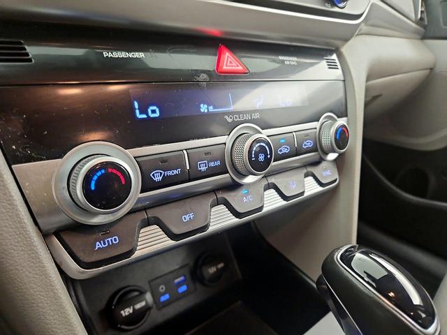 Photo of 2020 Black Hyundai ELANTRA