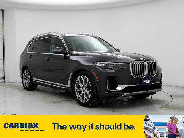 2021 BMW X7