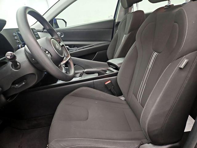 Photo of 2023 Blue Hyundai ELANTRA