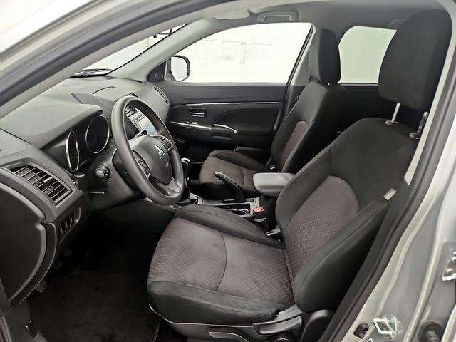Photo of 2018 Silver Mitsubishi Outlander Sport
