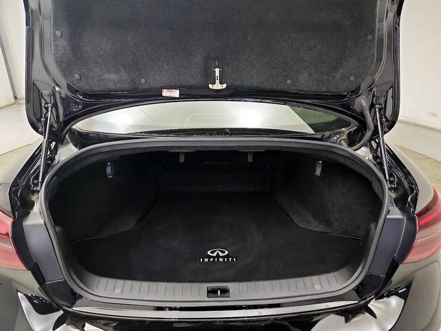 Photo of 2019 Black INFINITI Q50