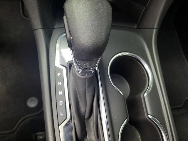 Photo of 2023 White Chevrolet Equinox