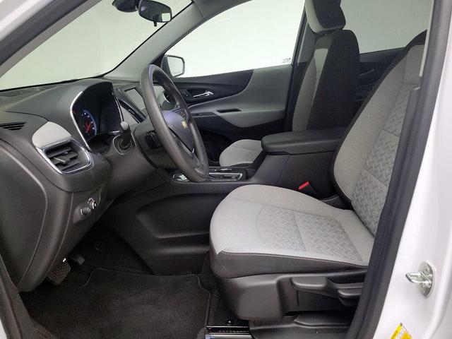 Photo of 2023 White Chevrolet Equinox
