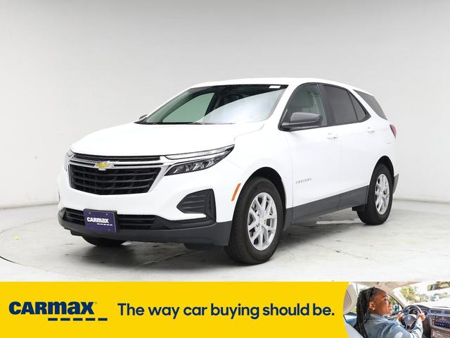 Photo of 2023 White Chevrolet Equinox