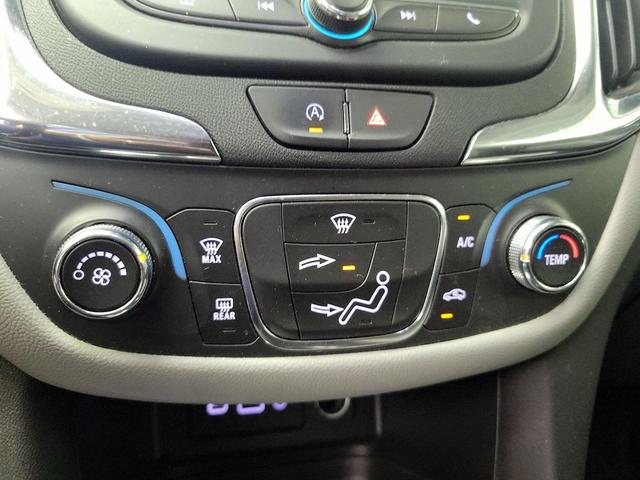 Photo of 2023 White Chevrolet Equinox