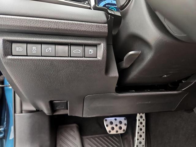 Photo of 2025 Blue Toyota Camry