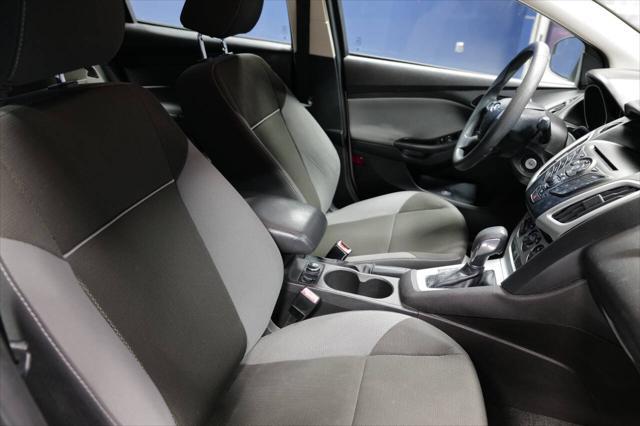 Photo of 2012 Oxford White Ford Focus