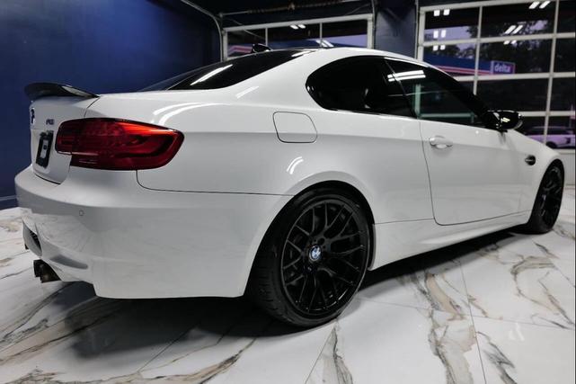 Photo of 2012 White BMW M3