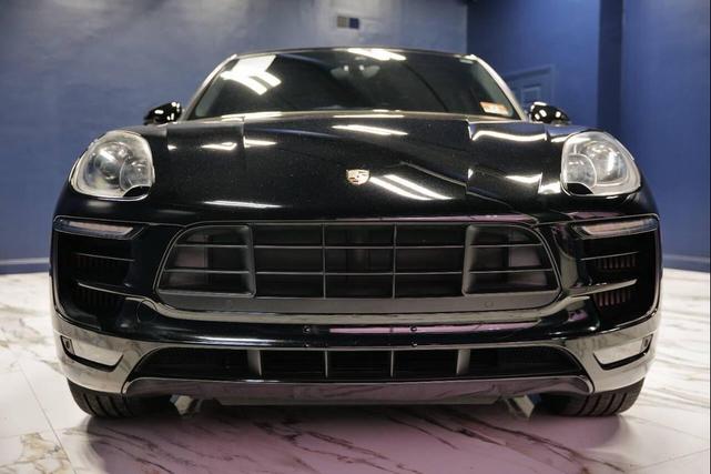 Photo of 2017 Black Porsche Macan