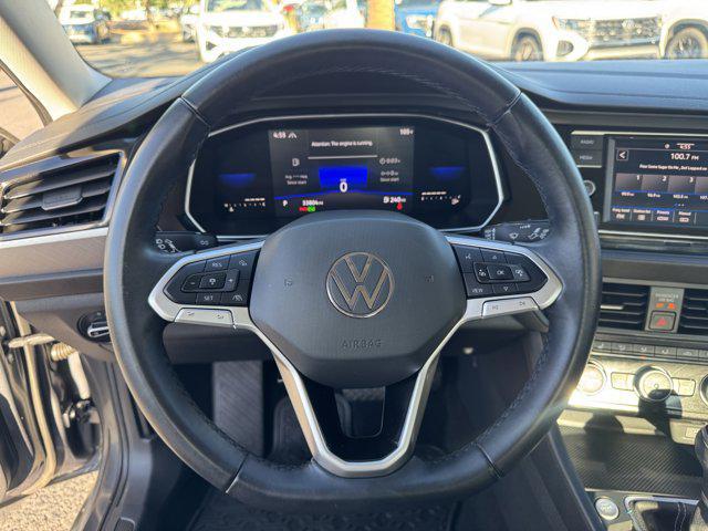 Photo of 2022 Platinum Gray Metallic Volkswagen Jetta