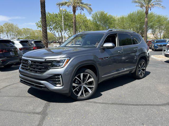 Photo of 2025 Platinum Gray Metallic Volkswagen Atlas