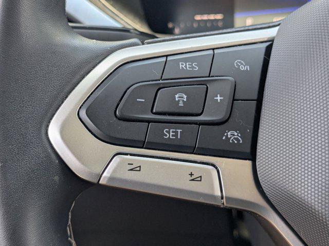 Photo of 2022 Blue Volkswagen Taos